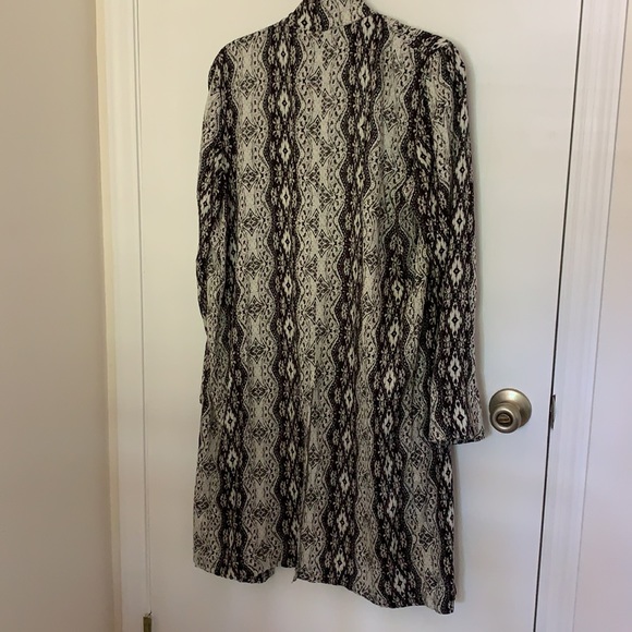 Volcom snakeskin shrug - Picture 4 of 4